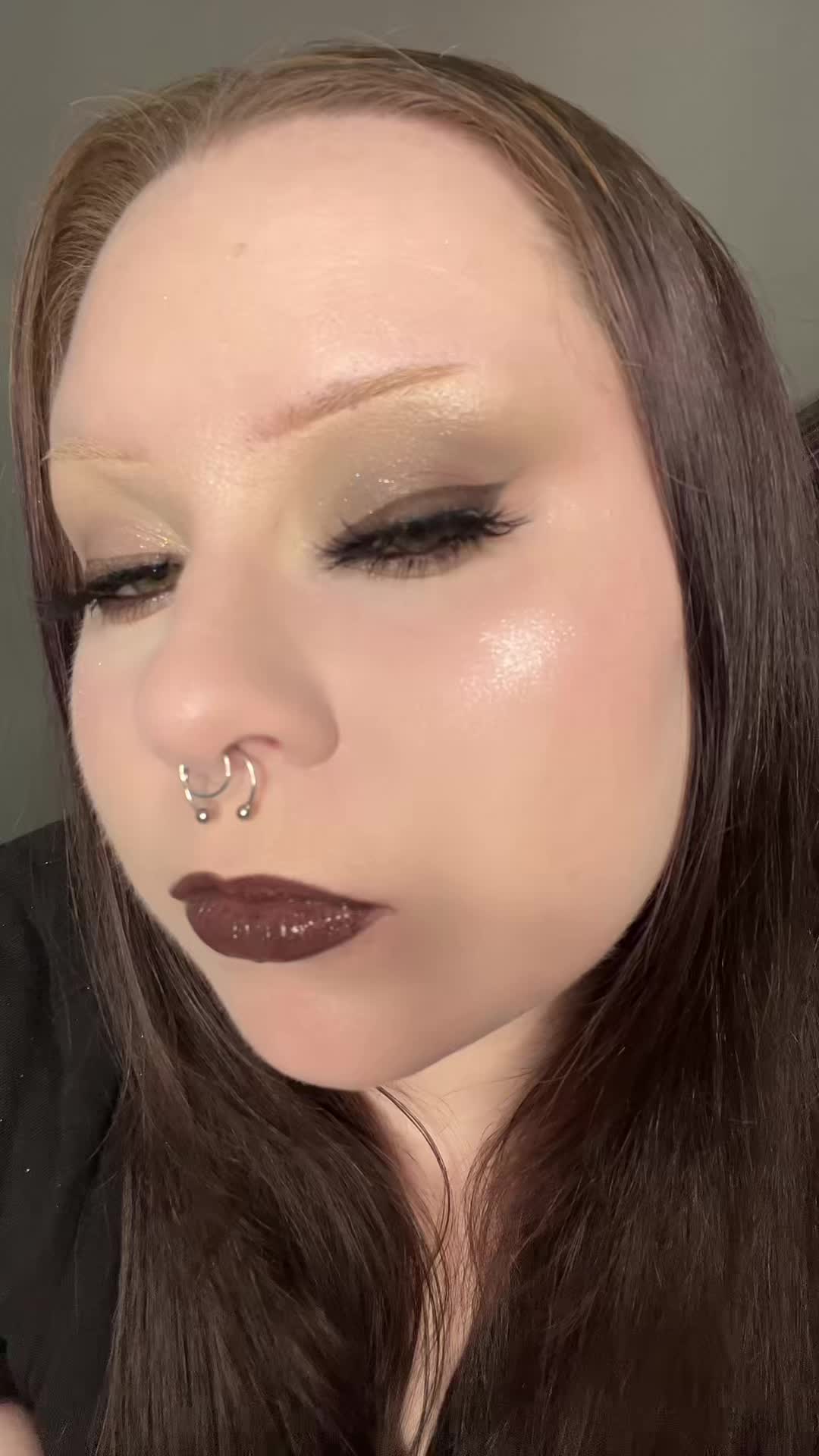 @ℭ𝔥𝔢𝔶𝔢𝔫𝔫𝔢 🖤🕷️