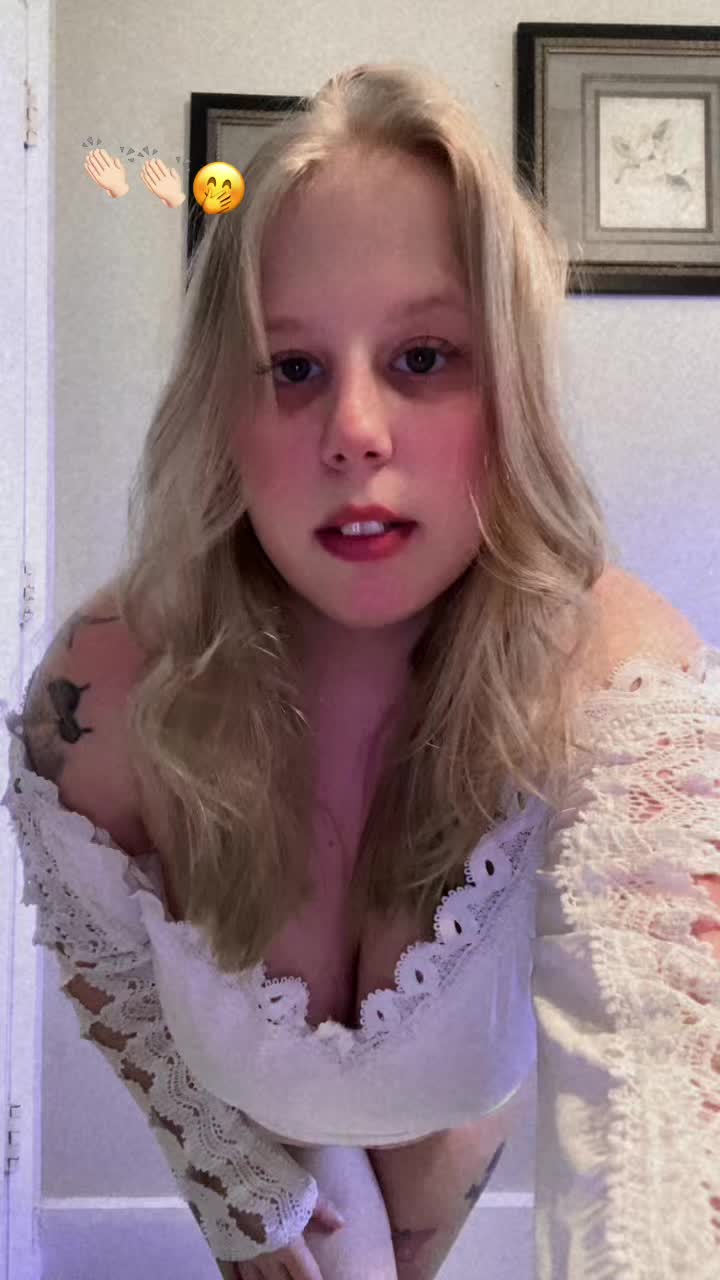 @BunnyyXoo🤍💋🐇