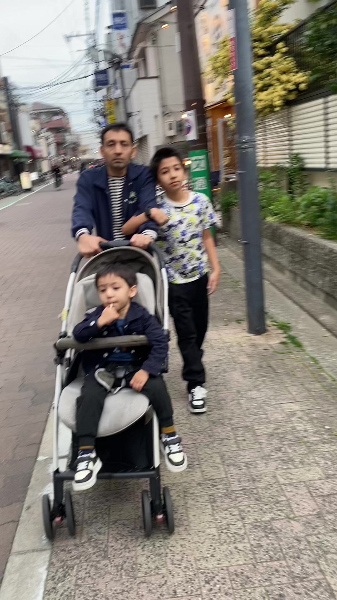 @Radha🇳🇵🛬🇯🇵