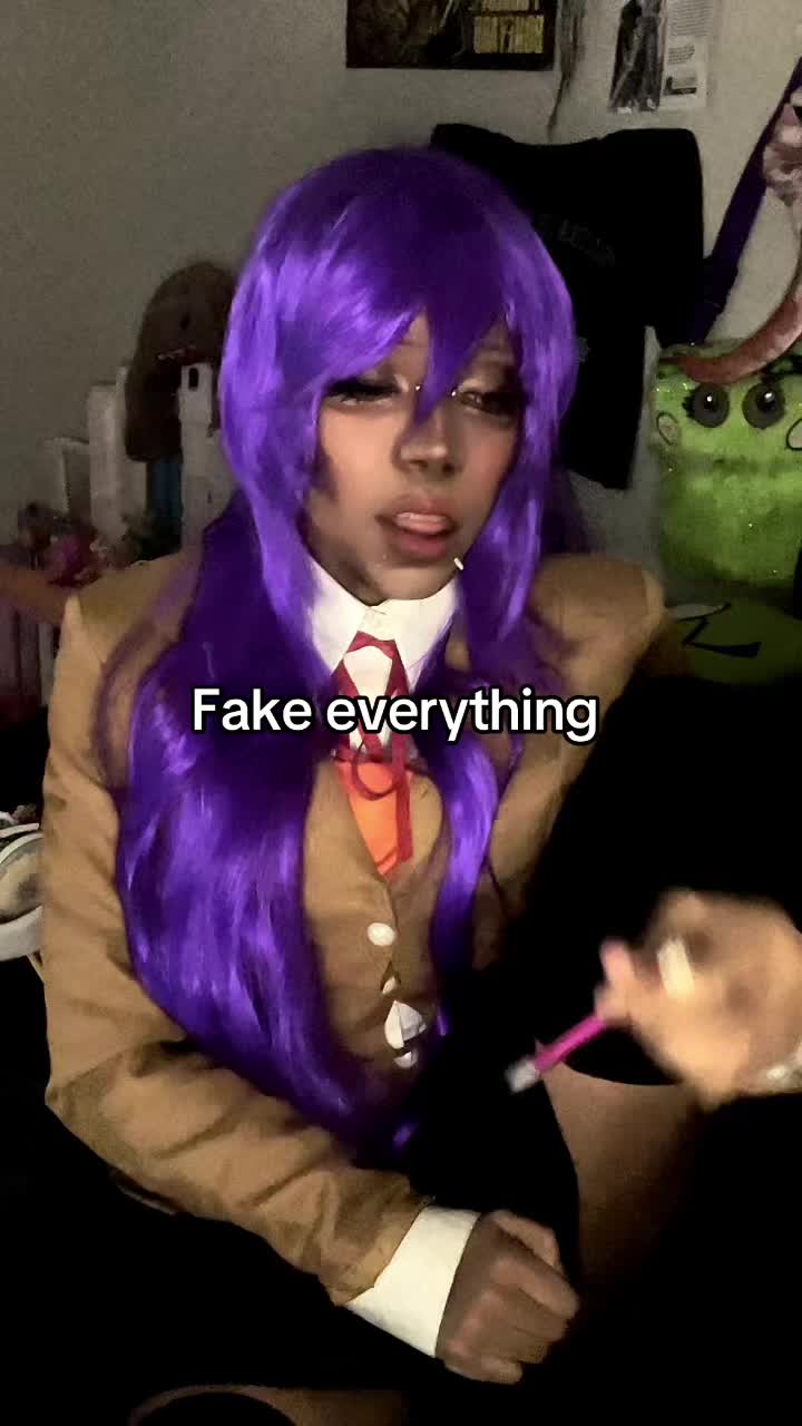 @𒉭 UrRottingVictim 𒉭