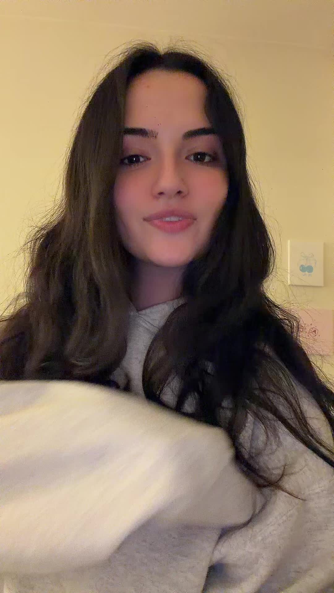 @ava g