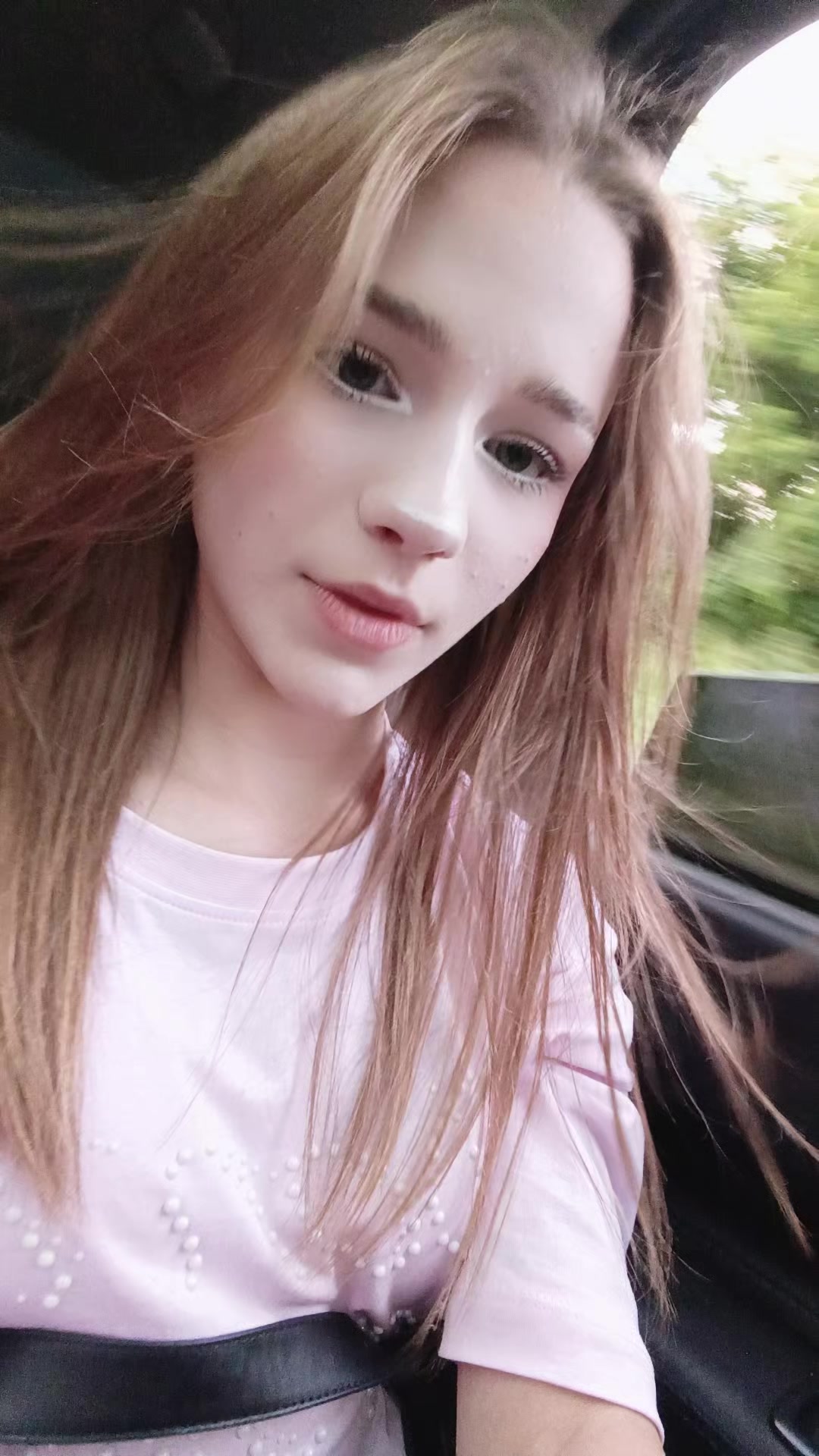 @Ari✨️