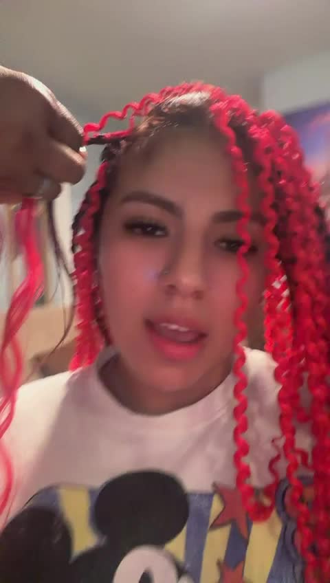 @Esther Zapata