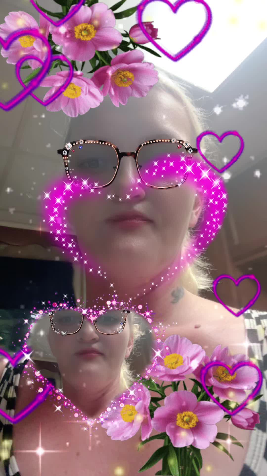 @datgirl_holly_nicholle