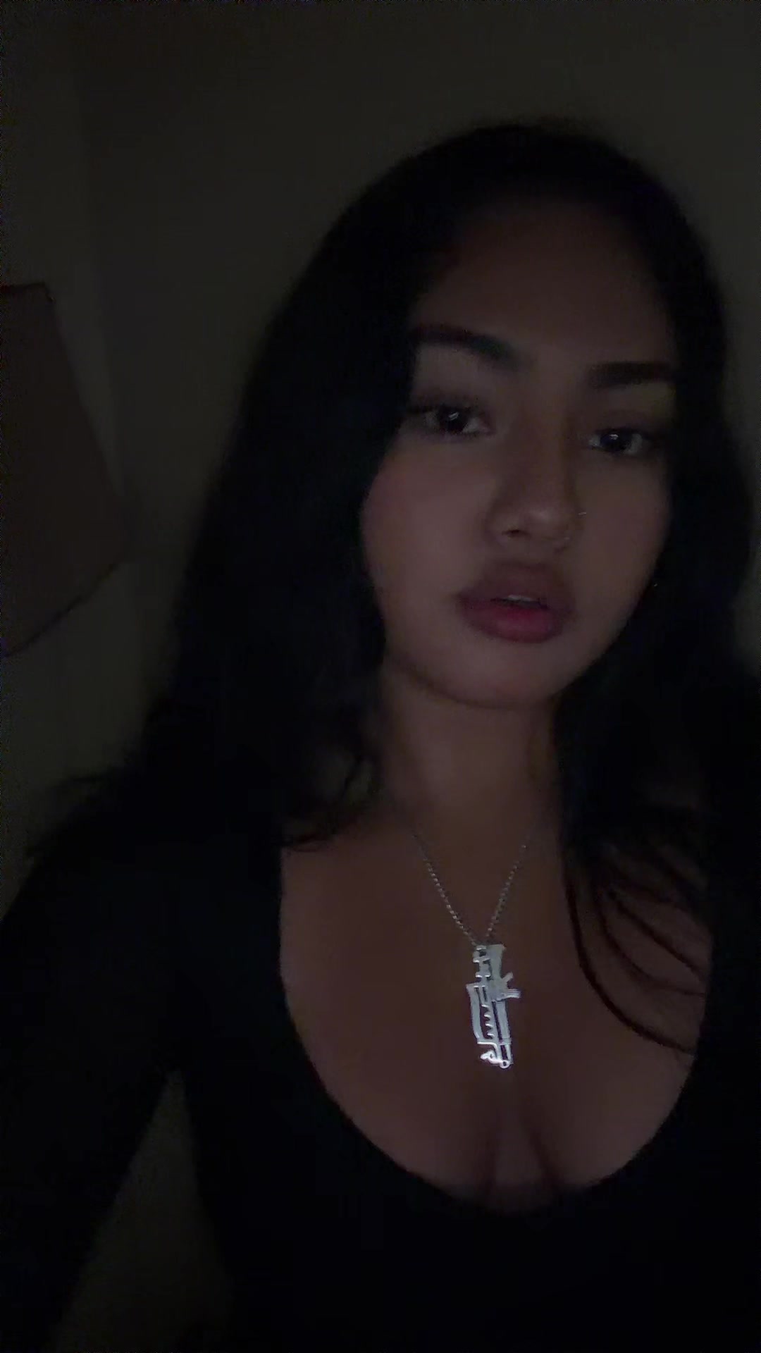 @AnnieFlores