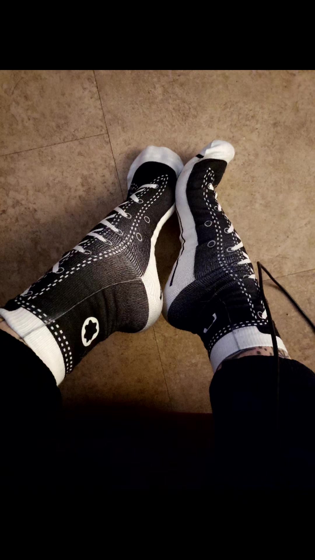 @foxysockgirl