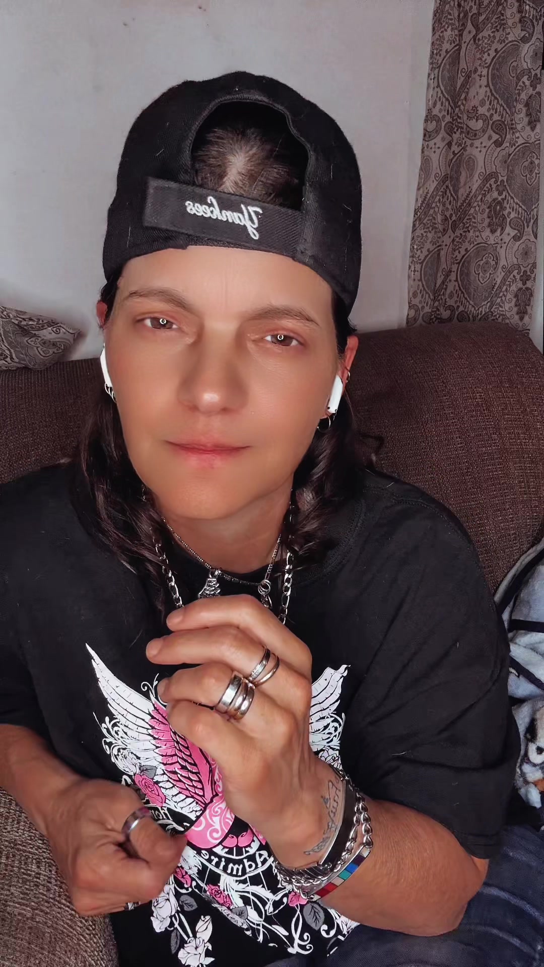 @💙🤍2rainbowchicks💜🦋