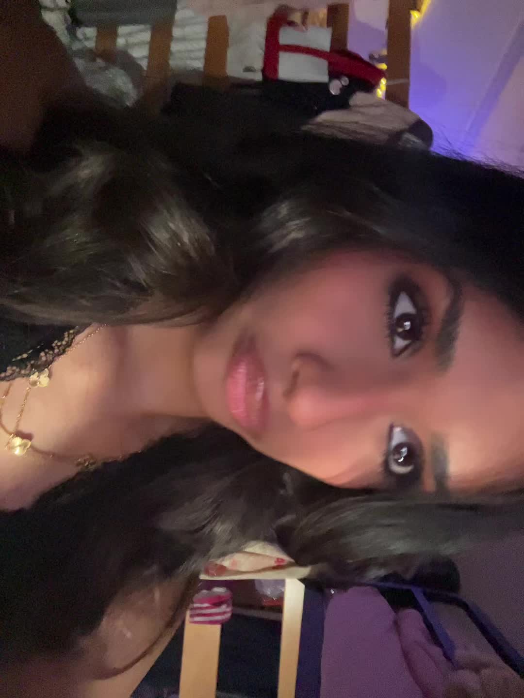 @shainaॐ