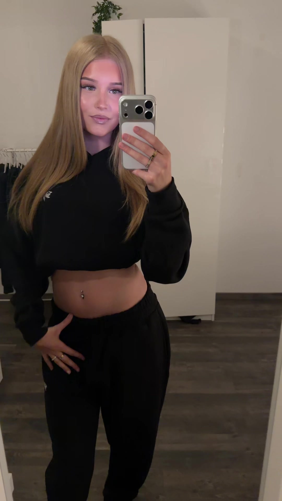 @Lis