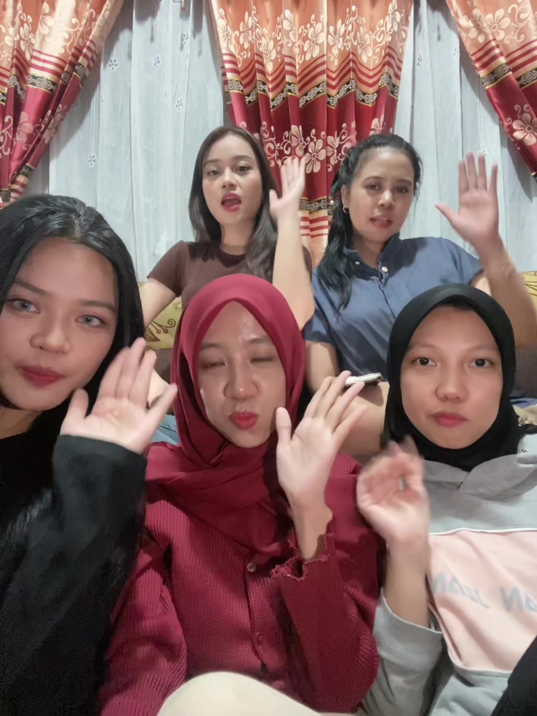 @ayuu