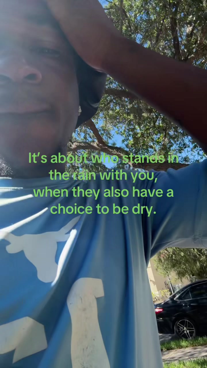 @😶