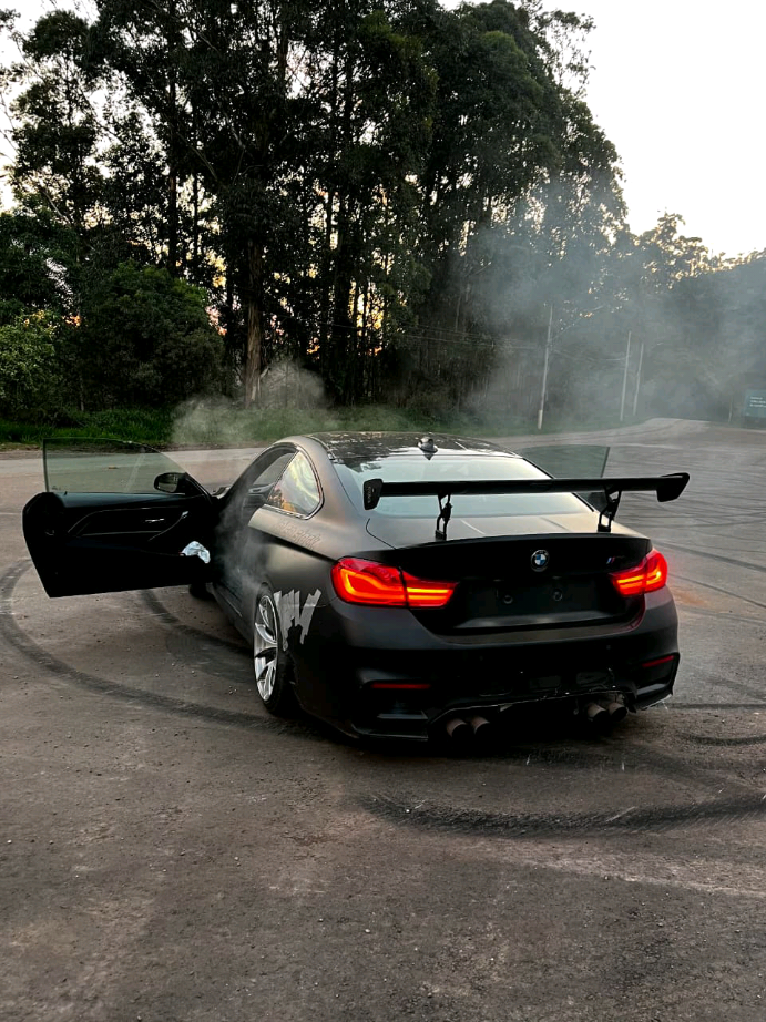 @driveitlikestoleit