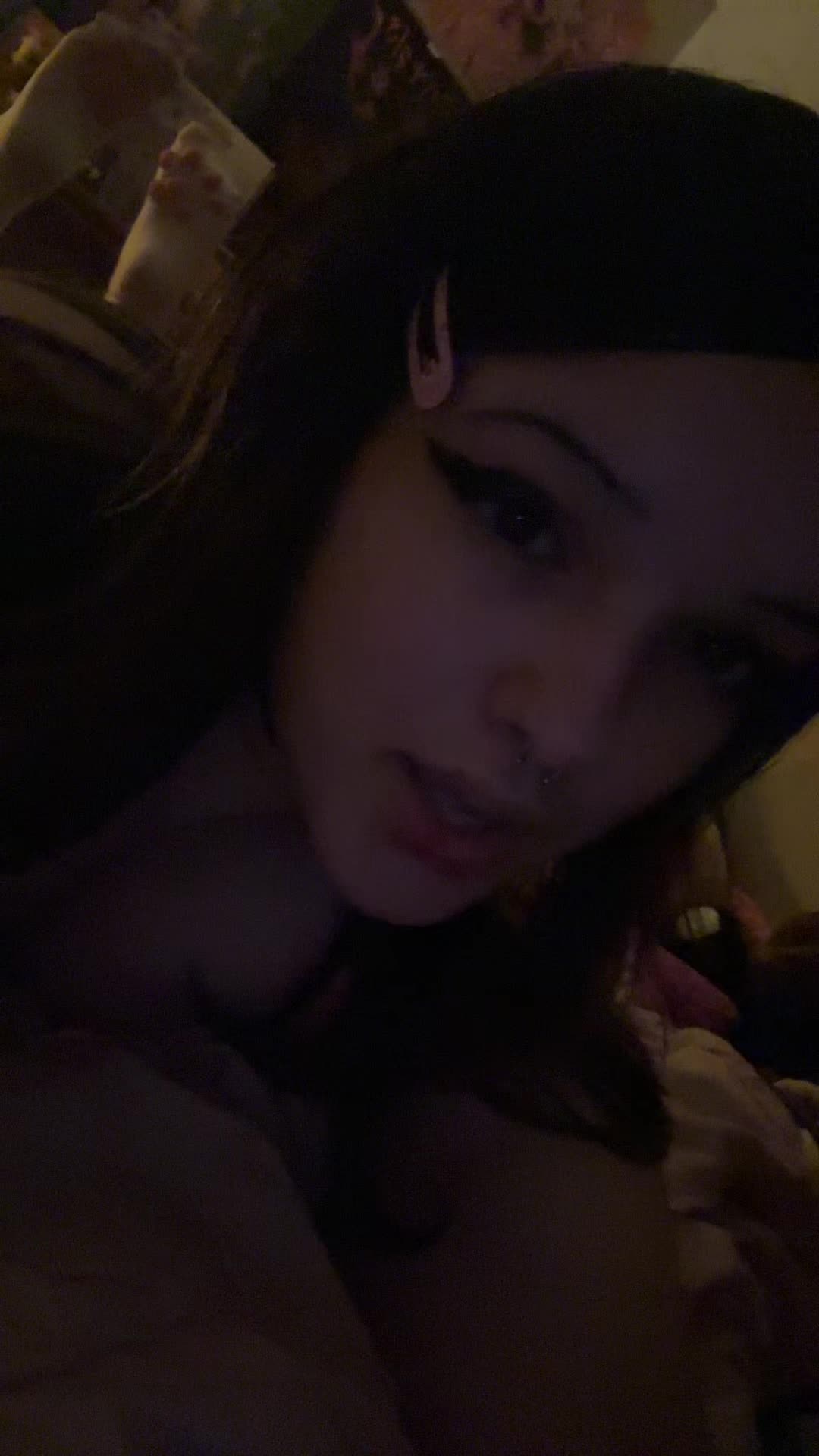 @🦄