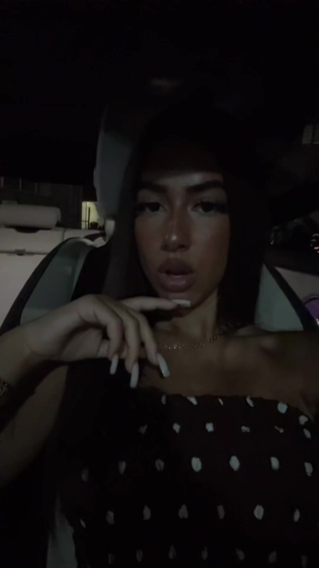 @𝐧
