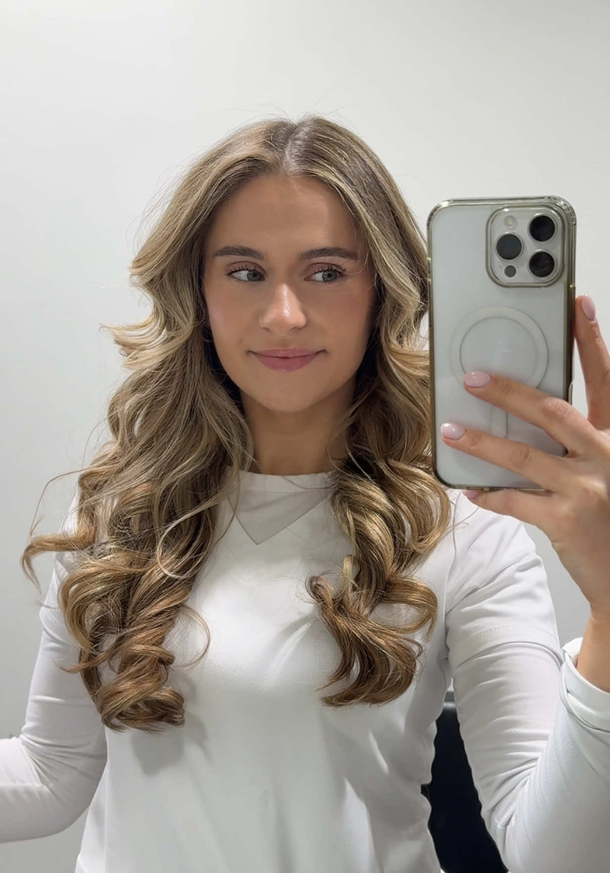 @GLOWBYKWI