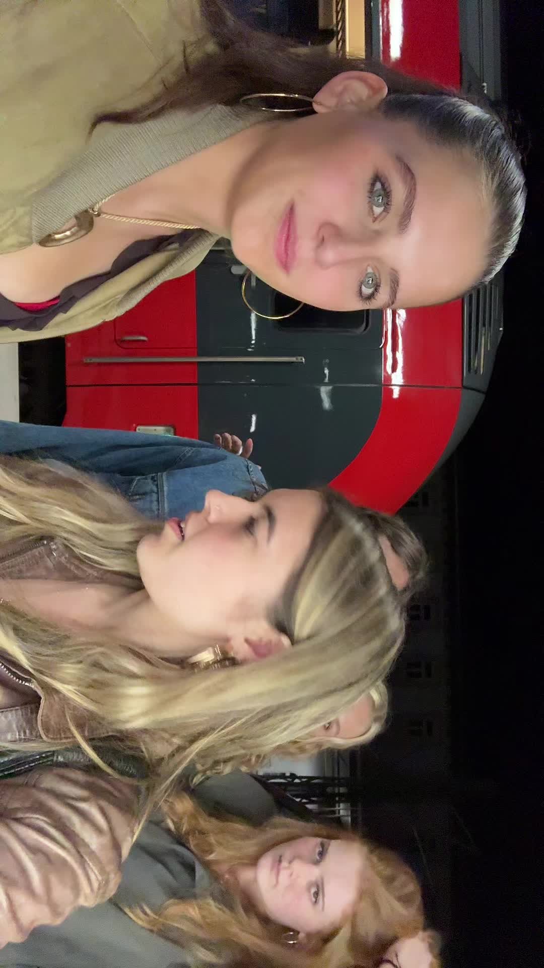 @Lia