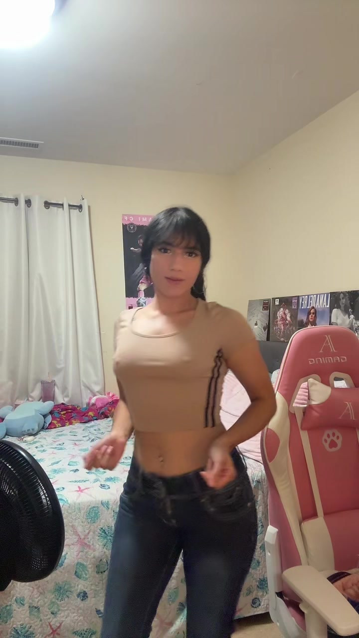 @Karielys