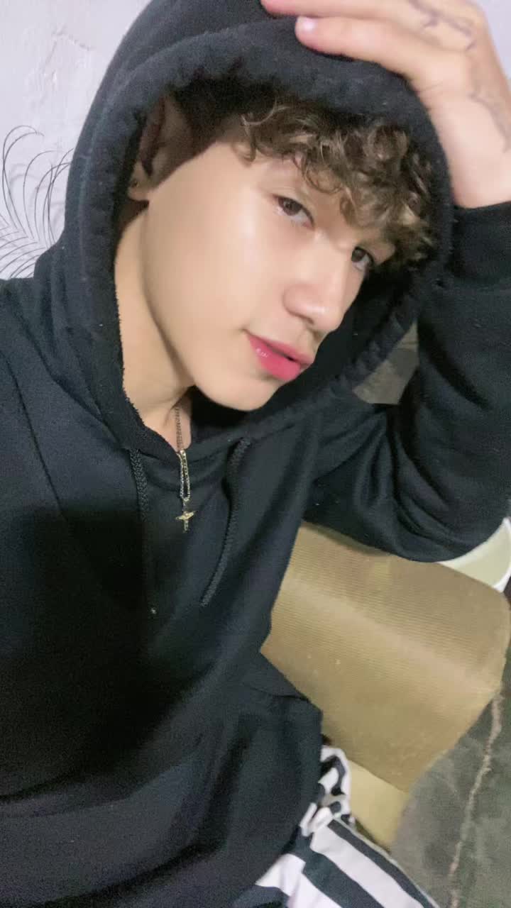 @May🐺.