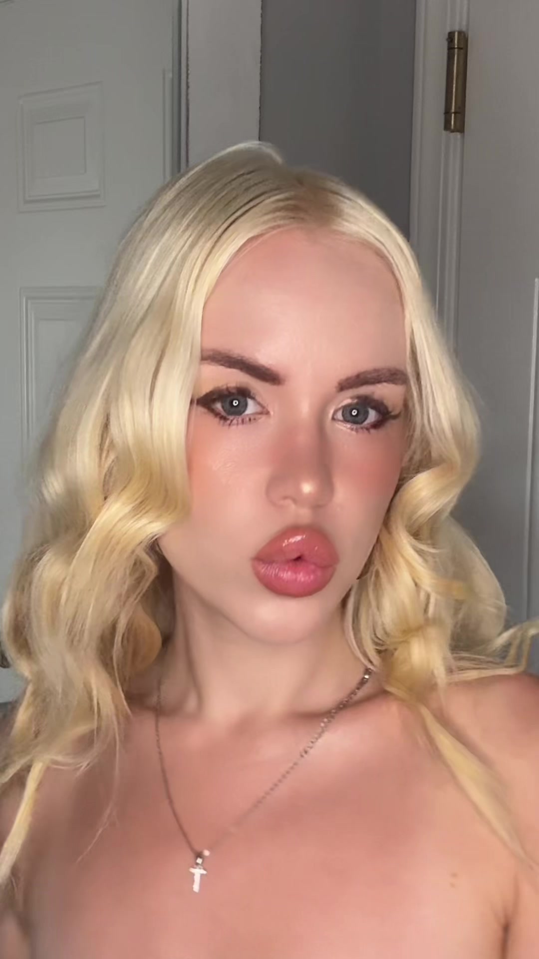 @EvelushkaA