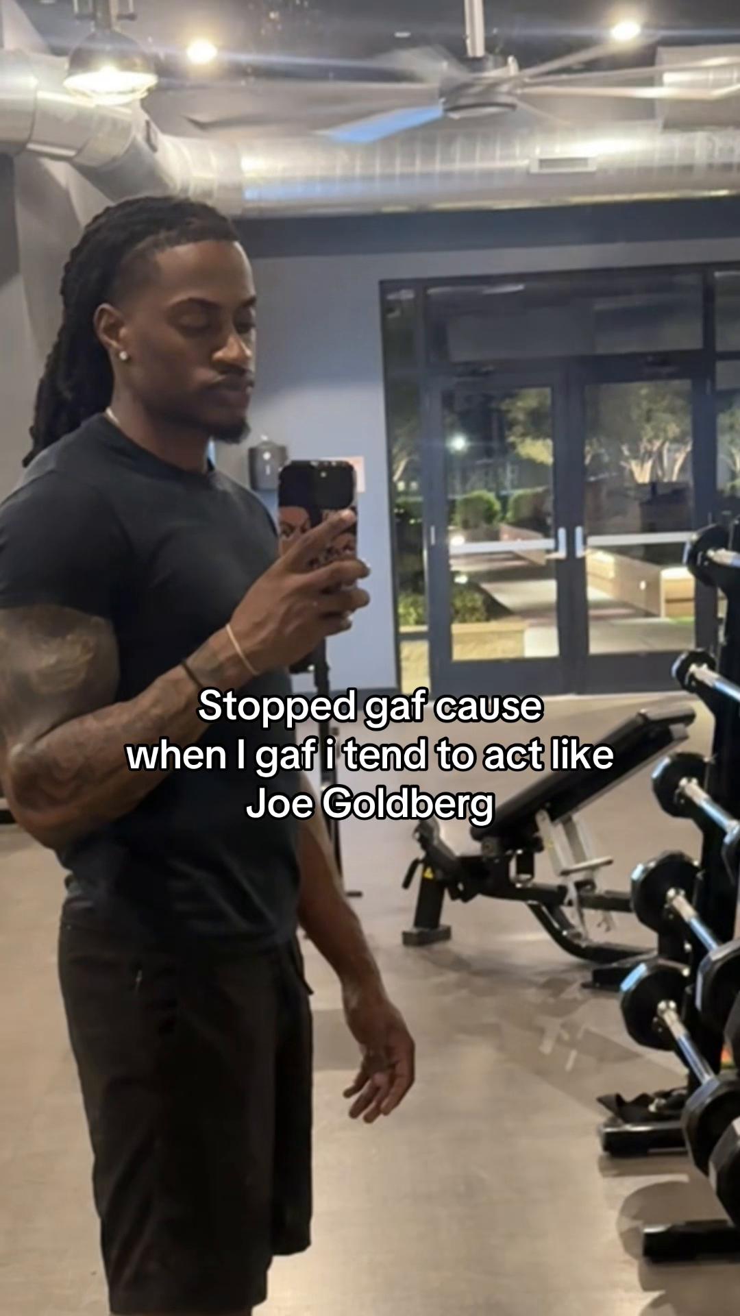 @Izzy🖤