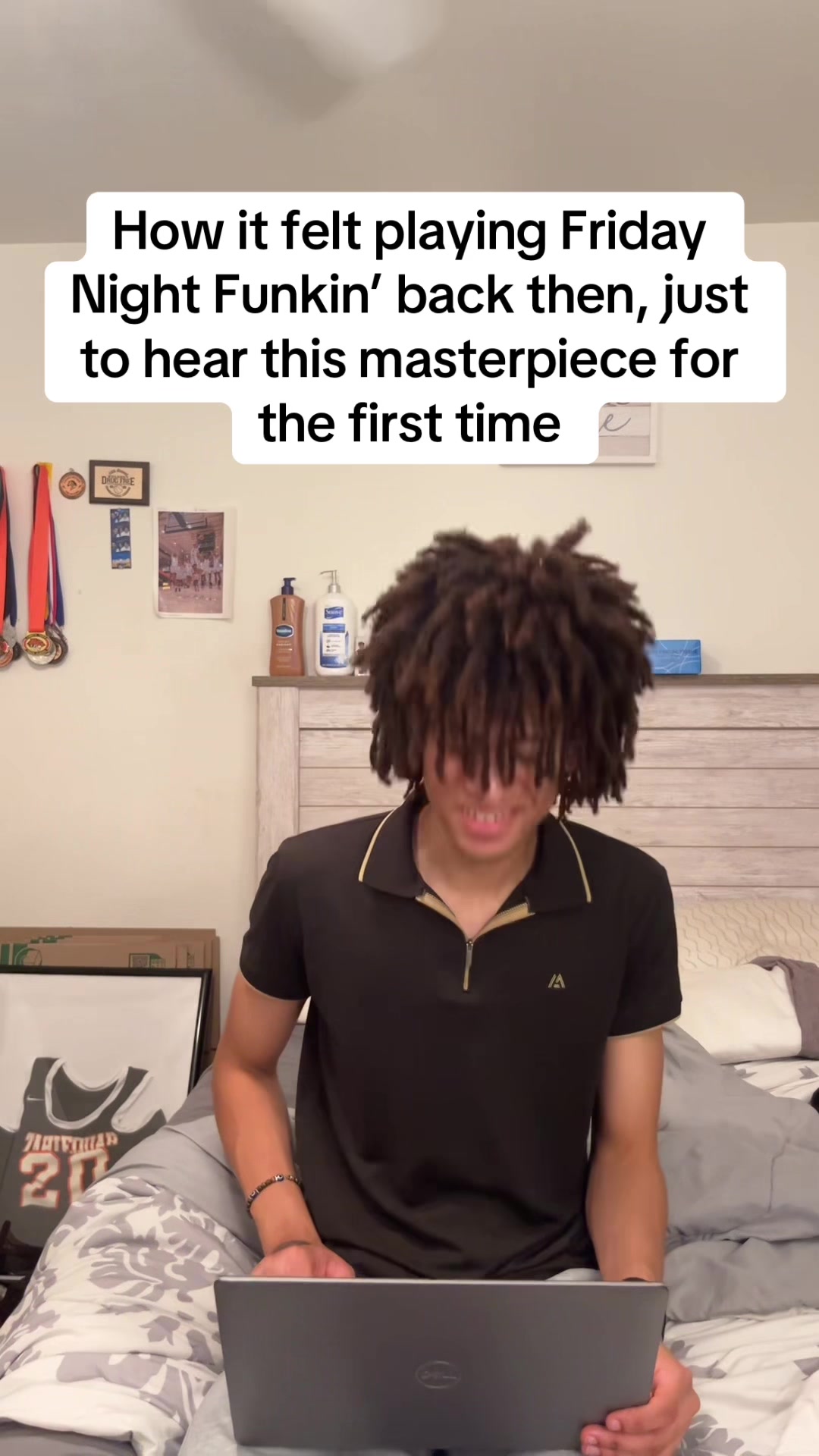 @ITZZ$kovie