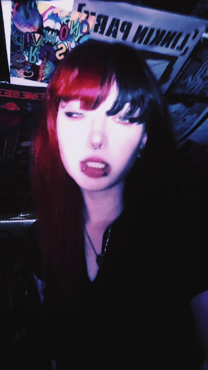 @𝐋𝐘𝐍𝐒𝐈𖤐 (INACTIVE)