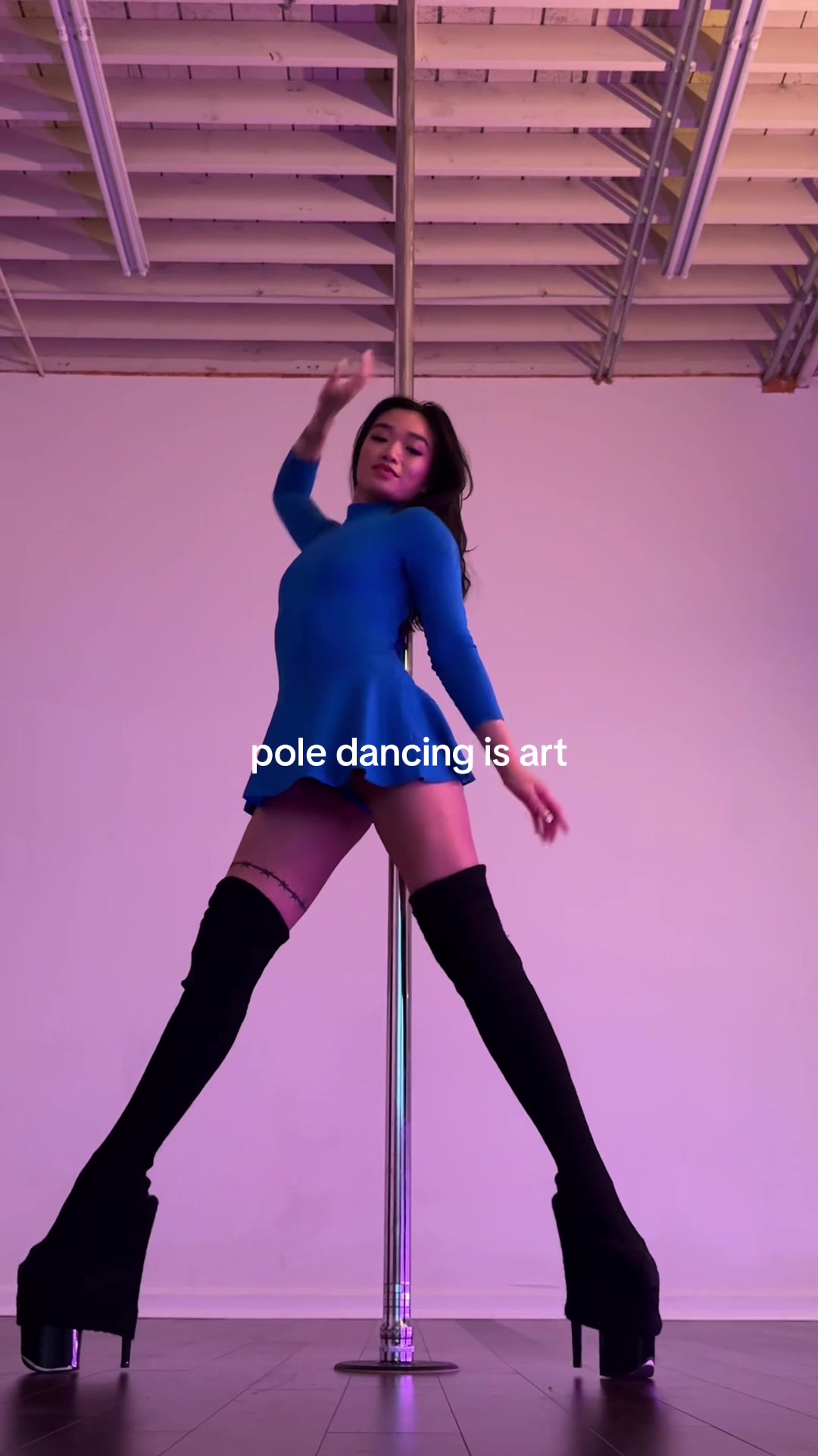 @angelaaerial | pole dancer