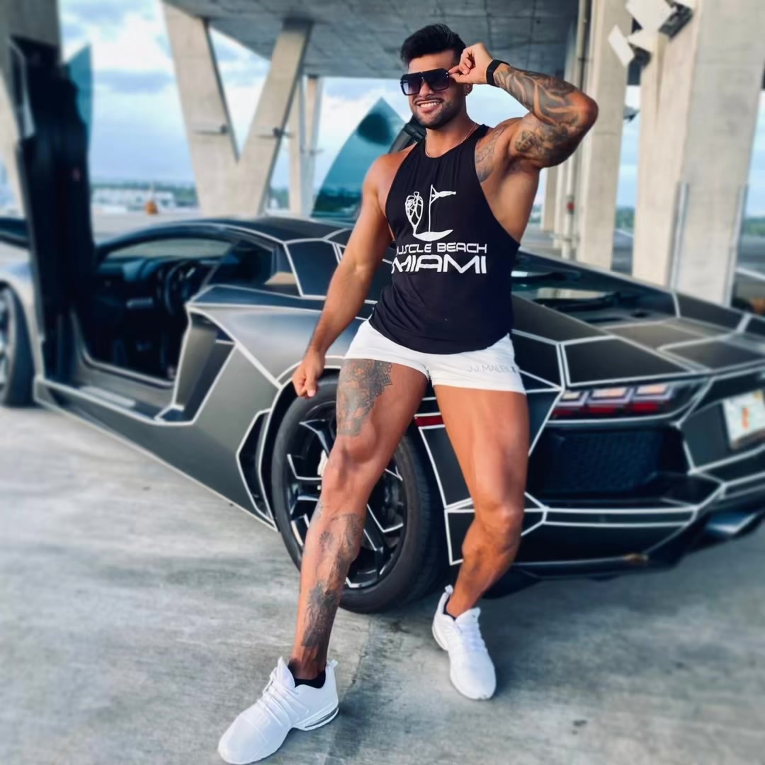 @JohnnyDiezFit