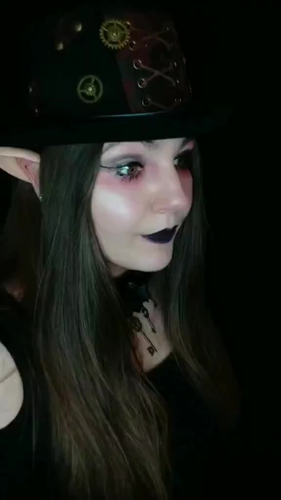 @~•♥️Helga♥️Elf♥️•~