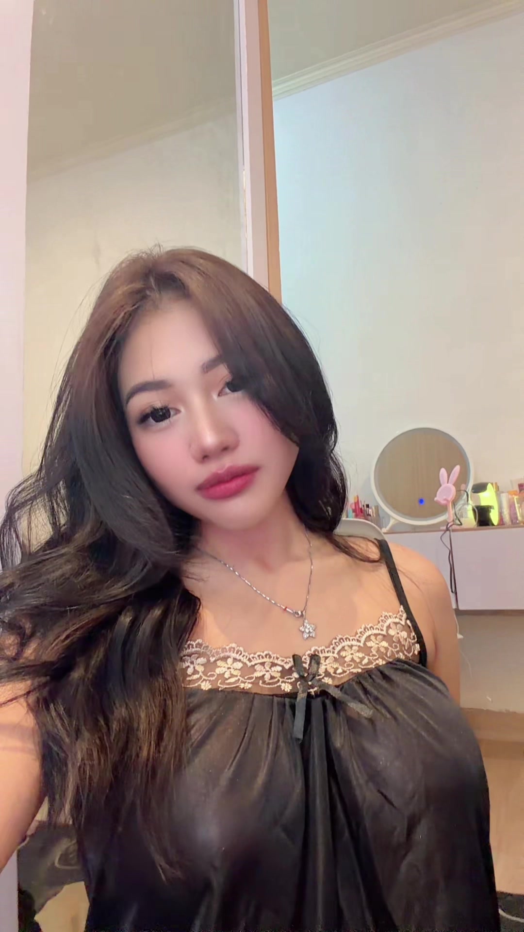 @V_S🦋