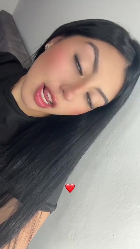 @V a l 🍒