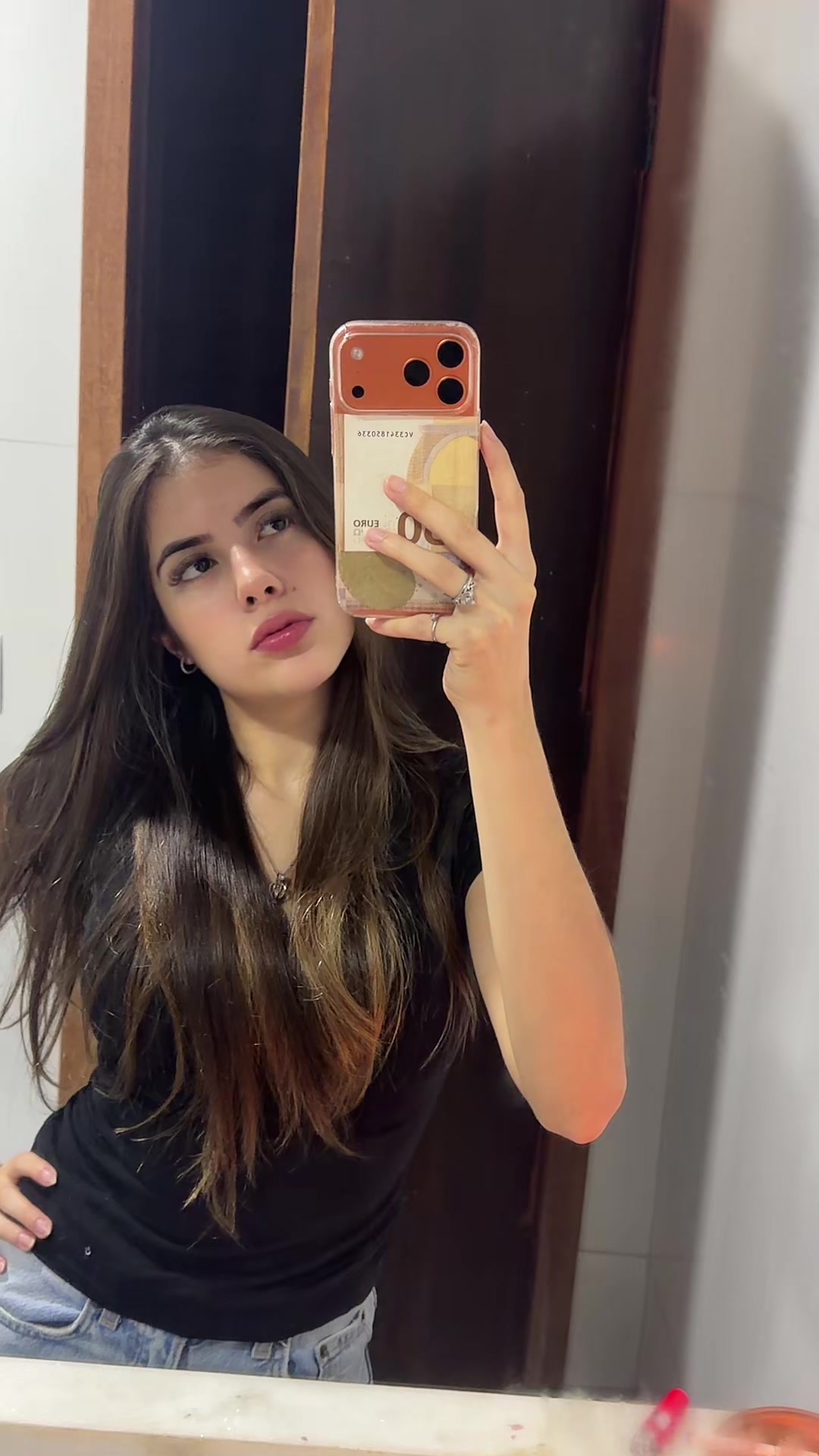 @Lo
