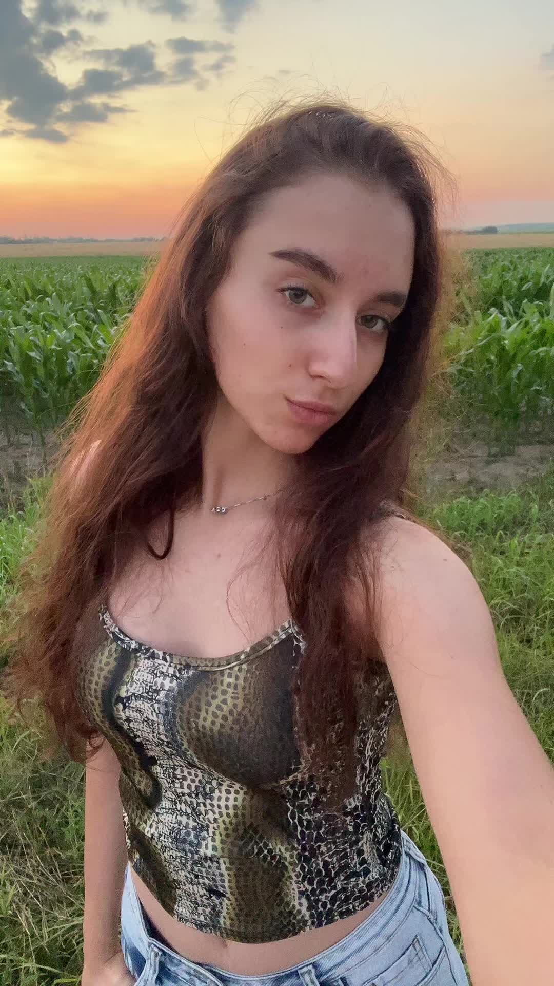 @🧛🏻&zwj;♀️