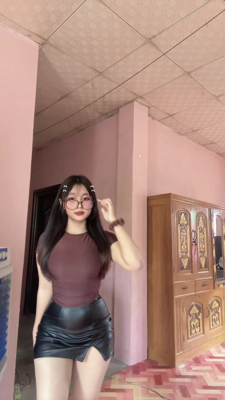 @<3