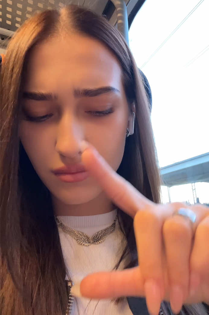 @️