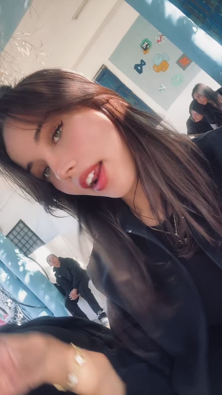 @🦋