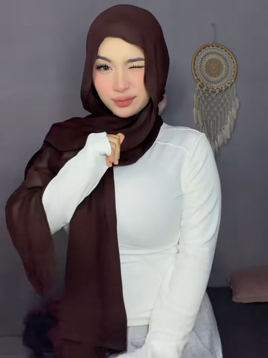 @Azura