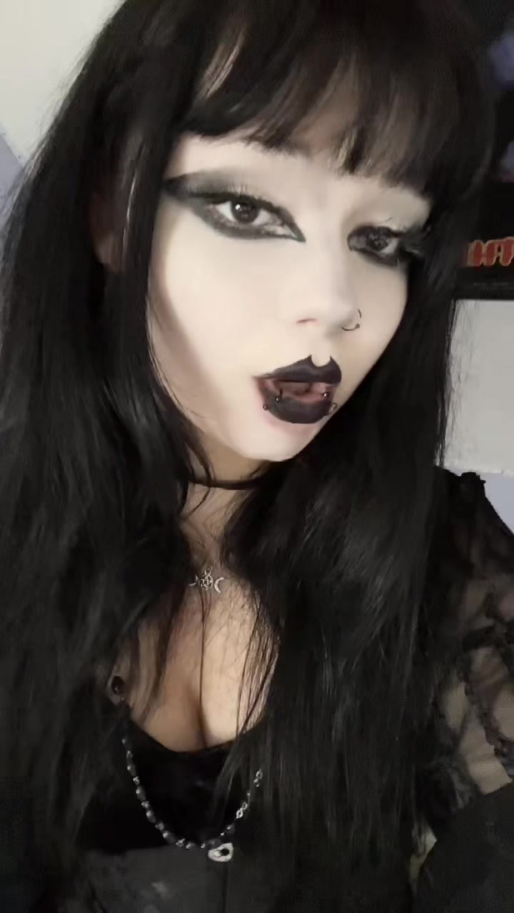 @♫⃠