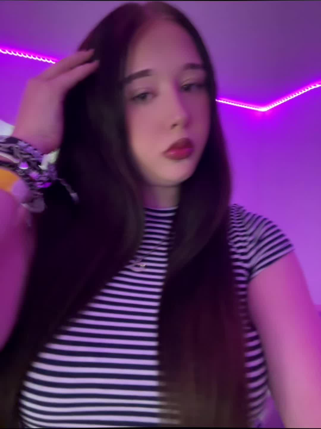 @ꨄ
