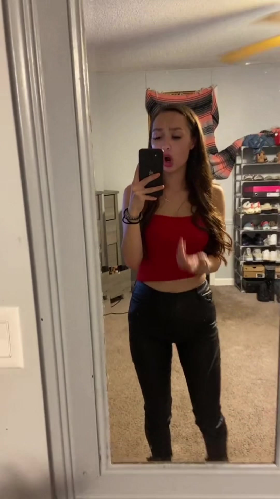 @Azra🌎