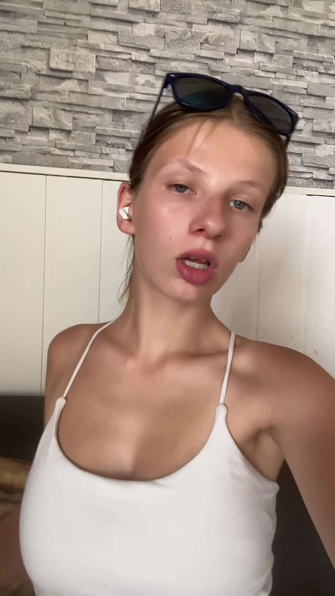 @Hannah_bkrrrrr