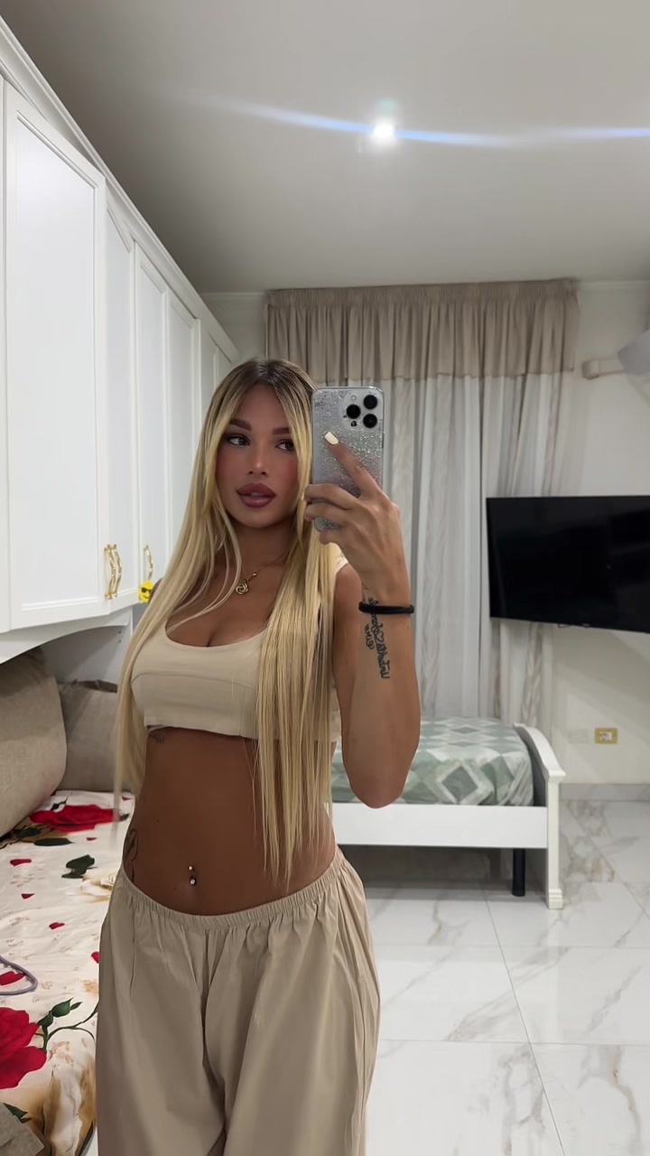 @Təodora🍒