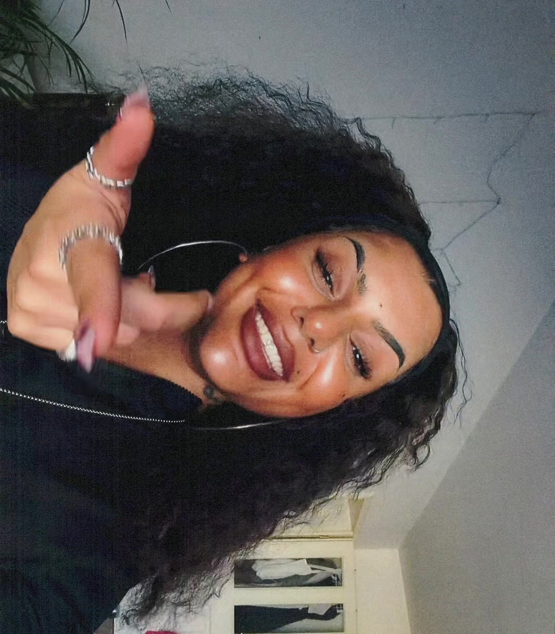 @bellaxlaila