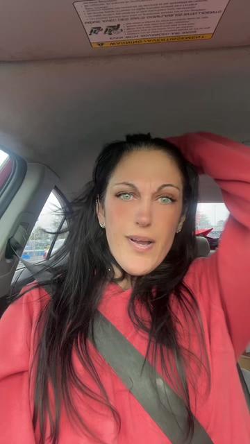 @mel_steele_25