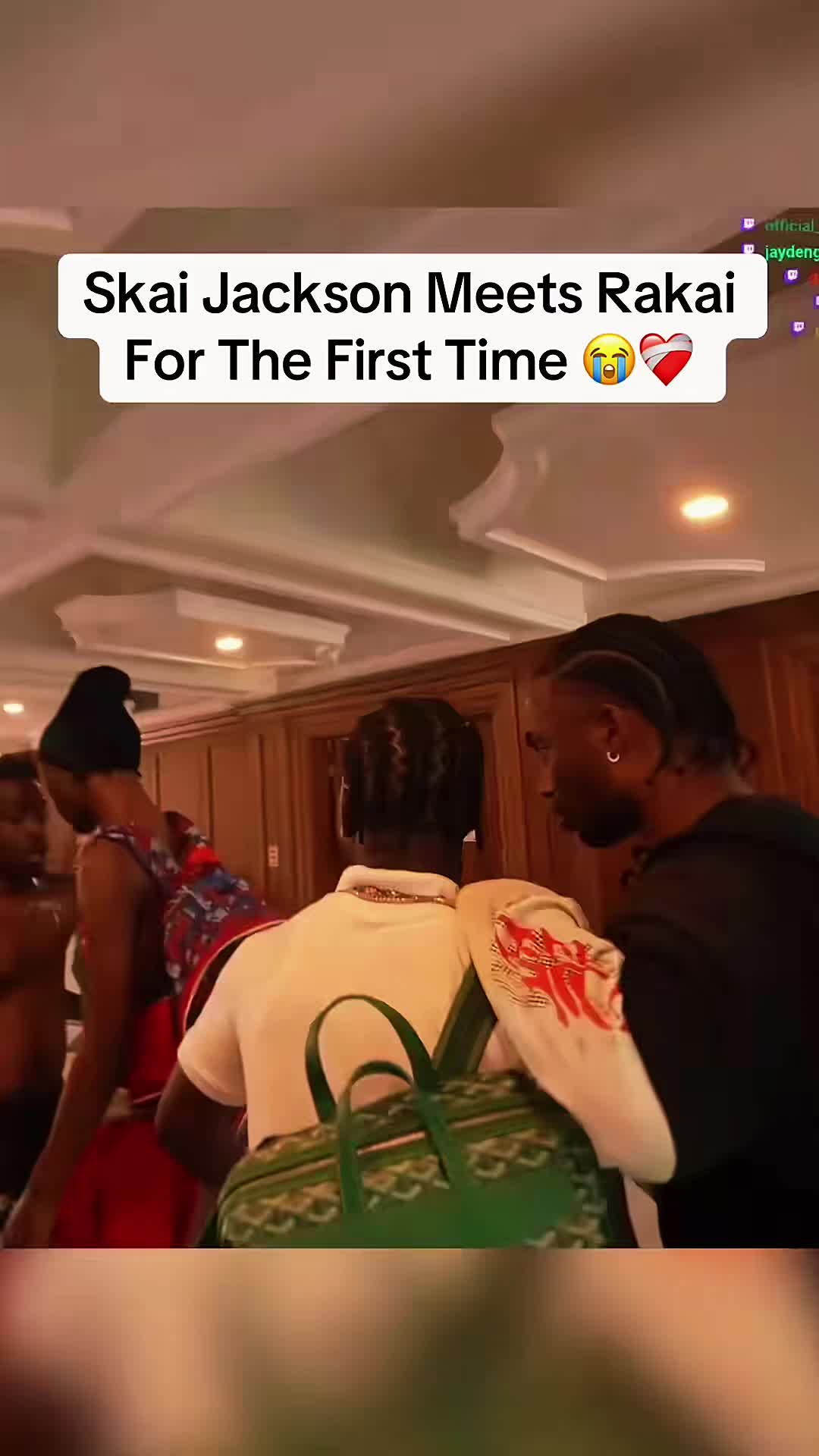 @2xRakai