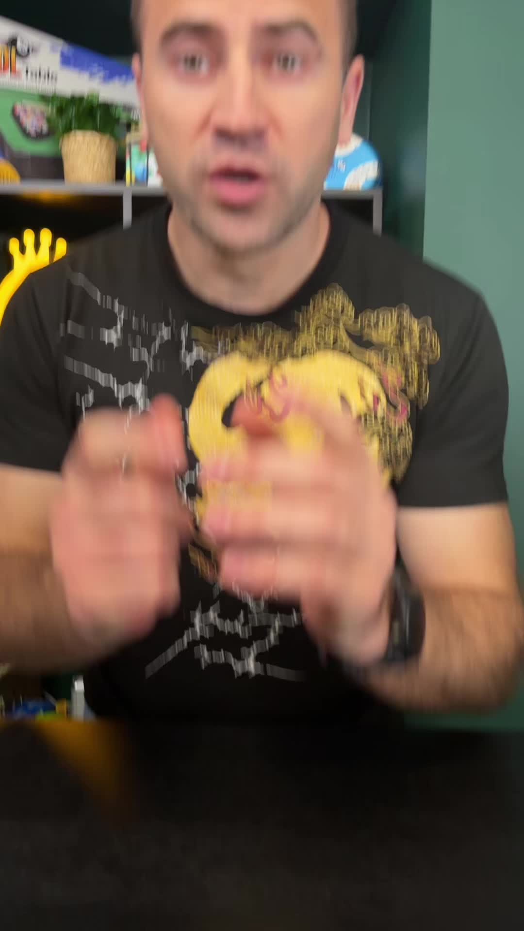 @queensell_games