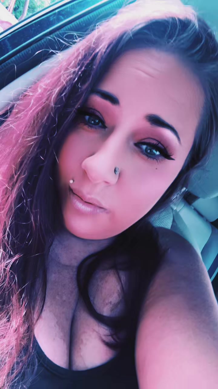 @Danigurl