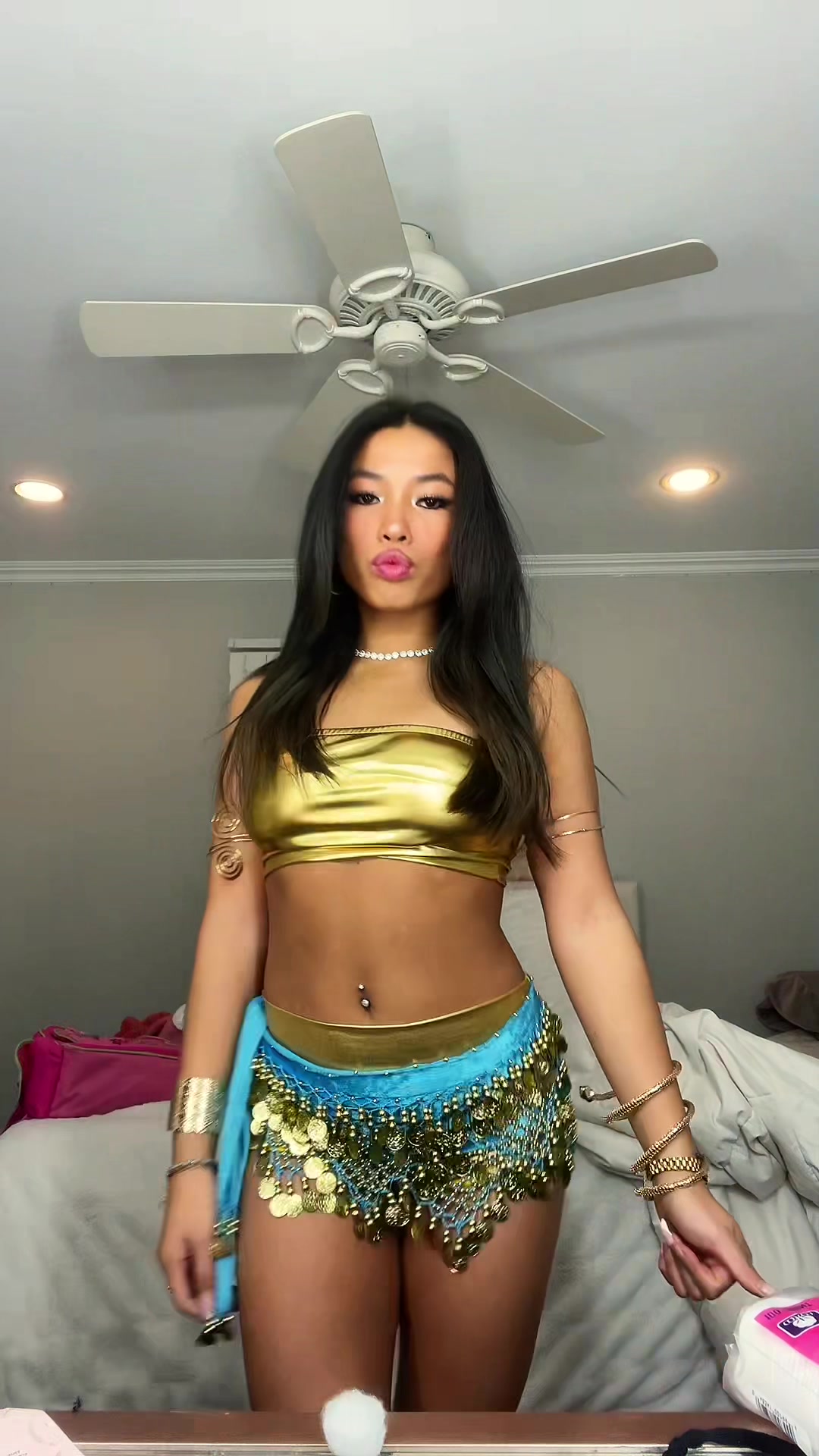 @isaBELLA