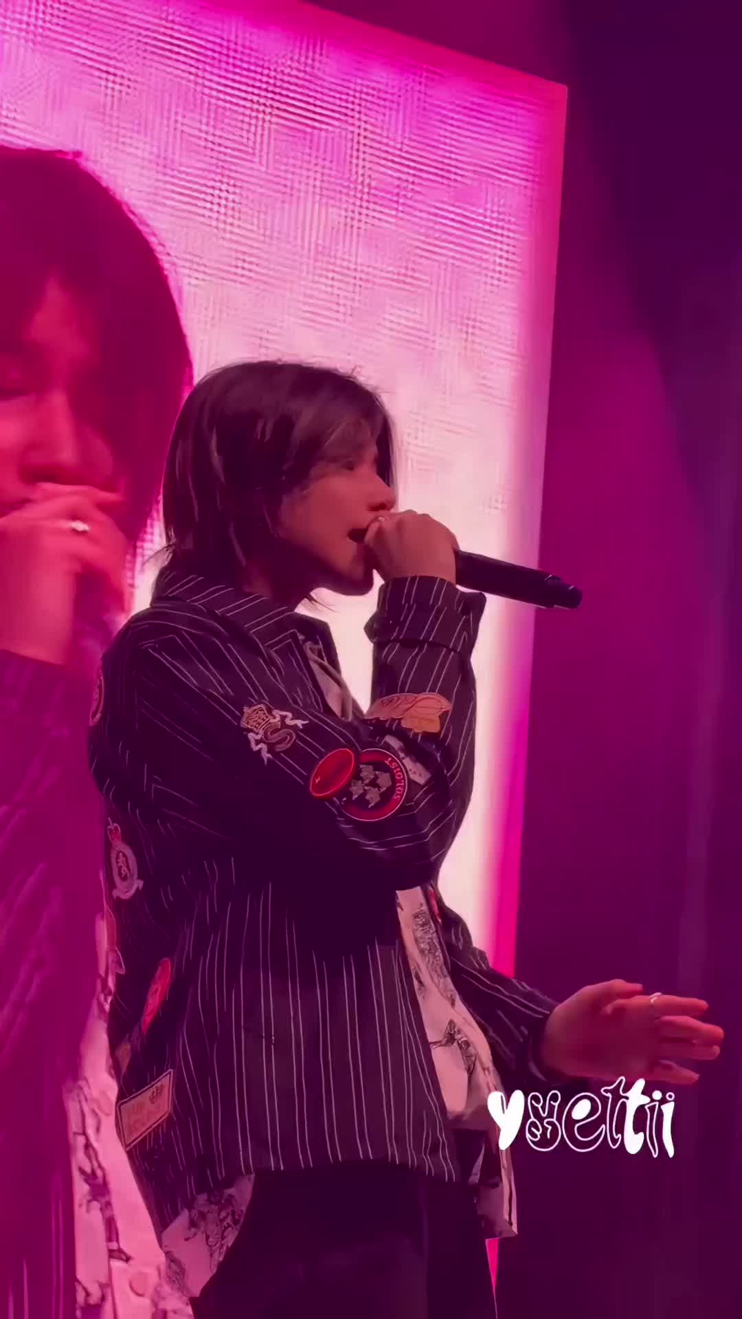 @샨