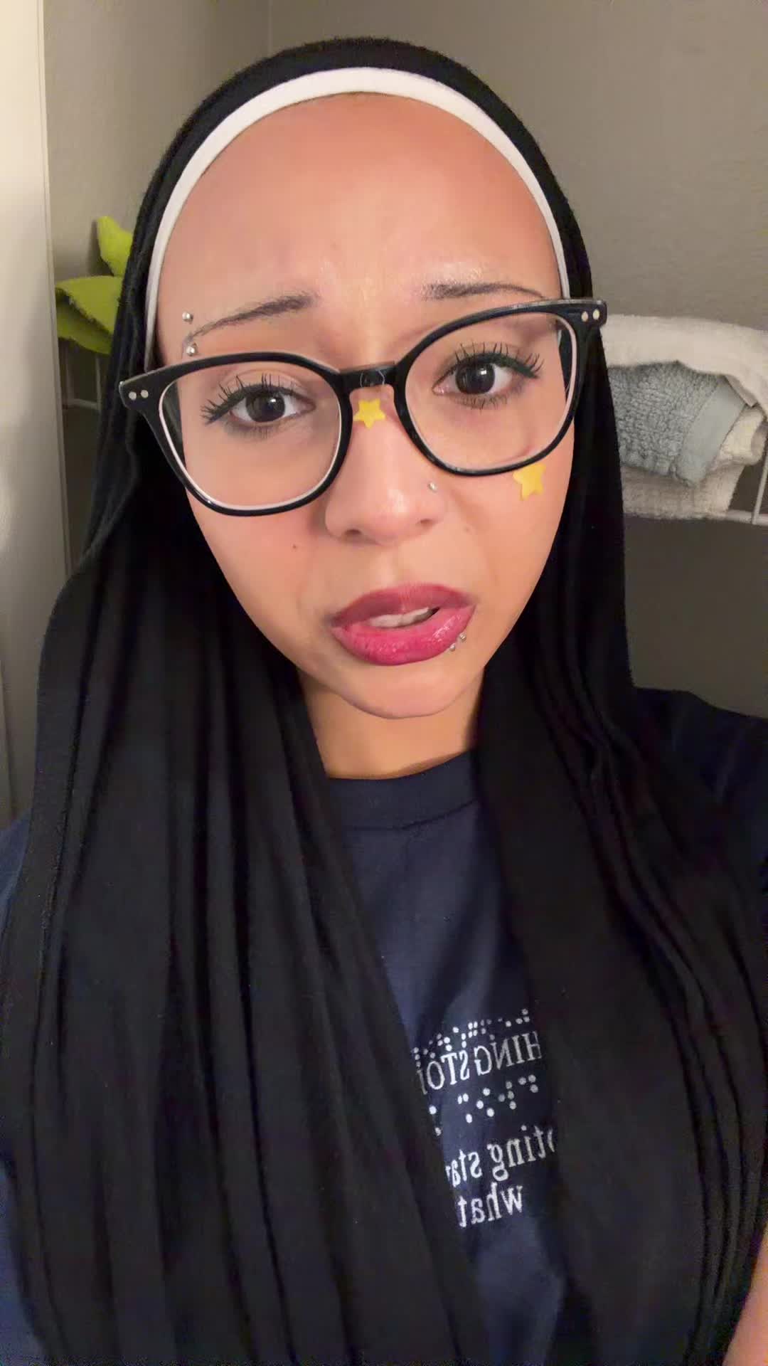 @mothbitesinmylinenshirt